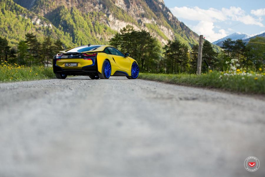  BMW i8 on Vossen Wheels (VPS-305T) 2016 года  (фото 35 из 81)
